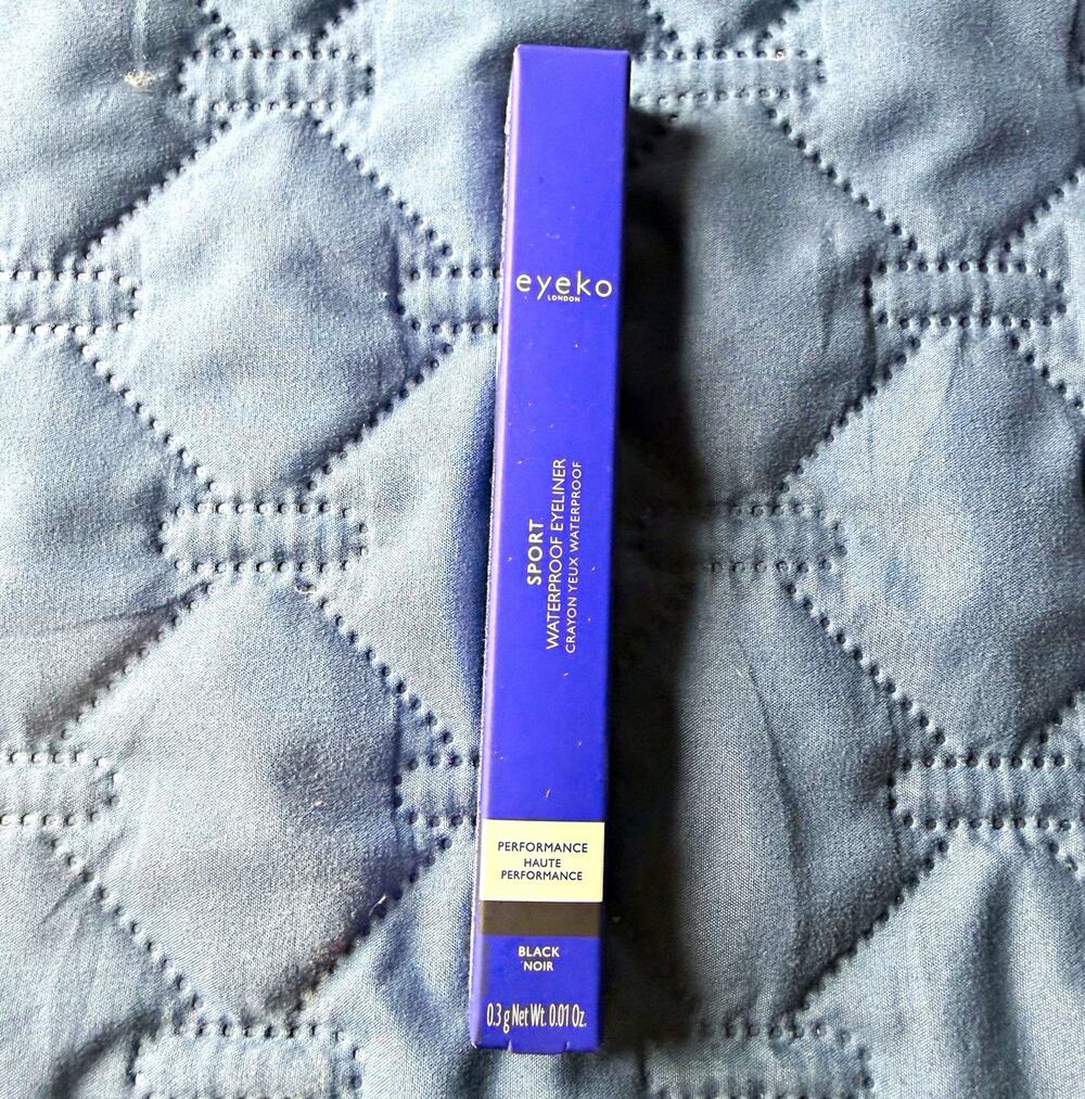 Eyeko Sport Waterproof Matte Eyeliner Pencil, Black, 0.01 oz, YAWJ01
